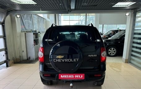 Chevrolet Niva I рестайлинг, 2019 год, 860 000 рублей, 5 фотография