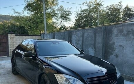 Mercedes-Benz S-Класс, 2010 год, 1 800 000 рублей, 2 фотография