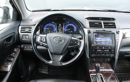 Toyota Camry, 2016 год, 1 950 000 рублей, 8 фотография