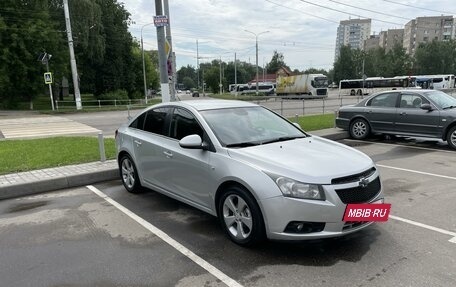 Chevrolet Cruze II, 2010 год, 720 000 рублей, 2 фотография