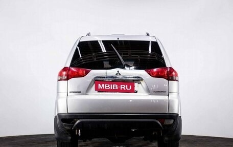 Mitsubishi Pajero Sport II рестайлинг, 2014 год, 1 400 000 рублей, 5 фотография