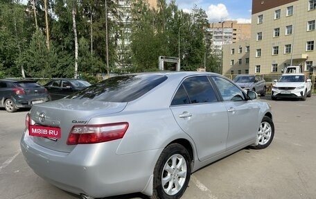 Toyota Camry, 2010 год, 1 490 000 рублей, 5 фотография