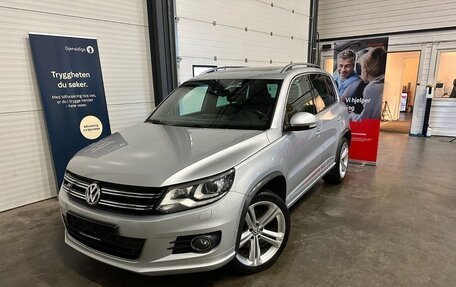 Volkswagen Tiguan I, 2015 год, 1 550 000 рублей, 4 фотография