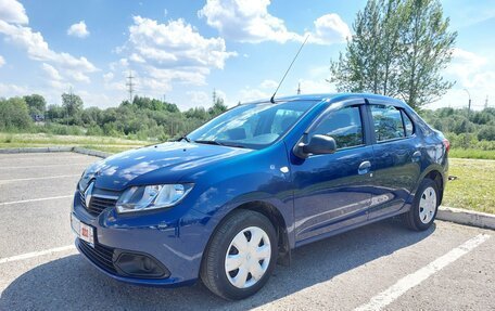 Renault Logan II, 2015 год, 970 000 рублей, 6 фотография