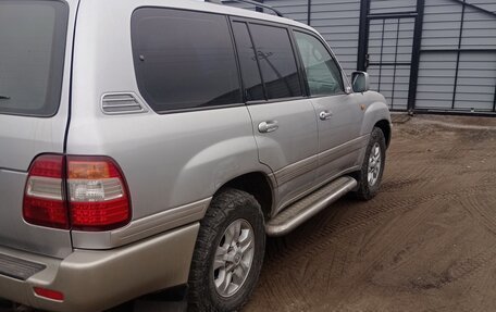 Toyota Land Cruiser 100 рестайлинг 2, 2006 год, 1 999 000 рублей, 3 фотография