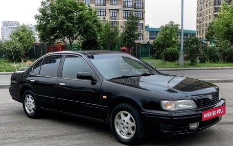 Nissan Maxima IV, 1999 год, 550 000 рублей, 3 фотография