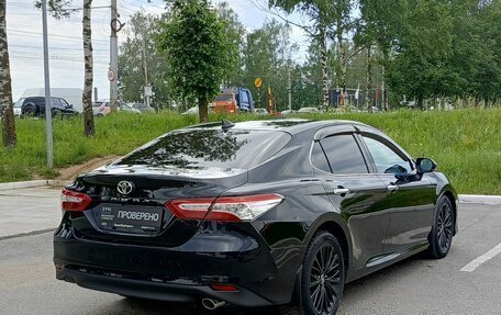 Toyota Camry, 2018 год, 2 830 000 рублей, 5 фотография