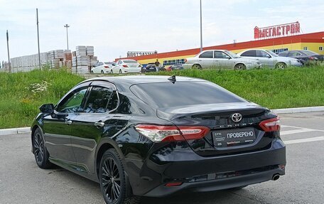 Toyota Camry, 2018 год, 2 830 000 рублей, 7 фотография