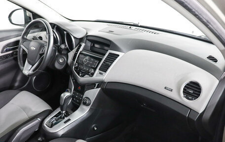 Chevrolet Cruze II, 2011 год, 780 000 рублей, 10 фотография