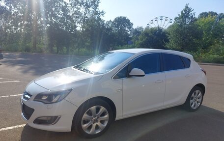 Opel Astra J, 2014 год, 1 010 000 рублей, 2 фотография