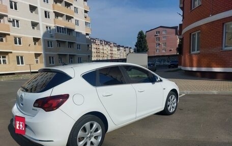 Opel Astra J, 2014 год, 1 010 000 рублей, 13 фотография