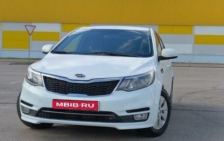 KIA Rio III рестайлинг, 2013 год, 820 000 рублей, 1 фотография