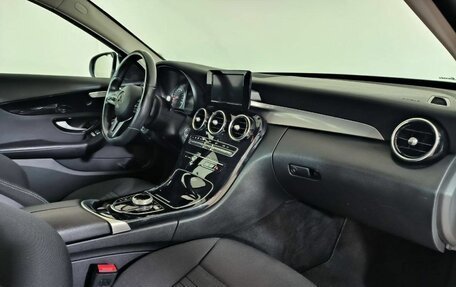 Mercedes-Benz C-Класс, 2018 год, 3 100 000 рублей, 6 фотография