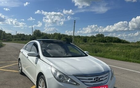 Hyundai Sonata VI, 2011 год, 980 000 рублей, 5 фотография