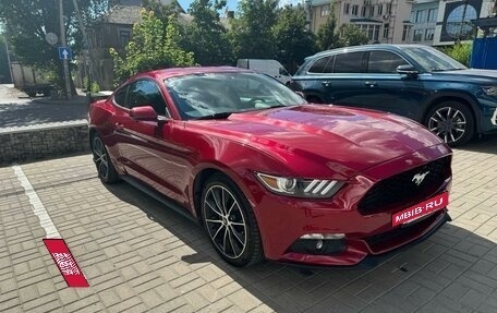 Ford Mustang VI рестайлинг, 2016 год, 2 550 000 рублей, 2 фотография