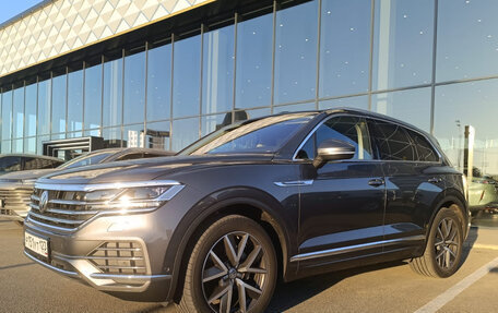 Volkswagen Touareg III, 2019 год, 5 959 000 рублей, 2 фотография