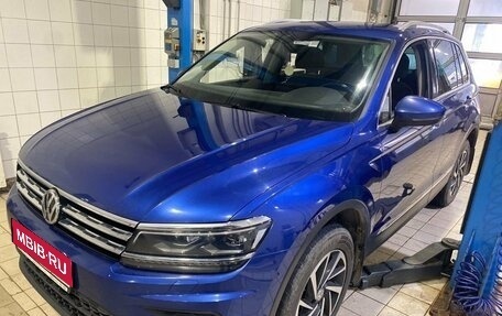Volkswagen Tiguan II, 2018 год, 2 474 000 рублей, 1 фотография