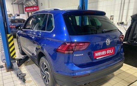 Volkswagen Tiguan II, 2018 год, 2 474 000 рублей, 6 фотография