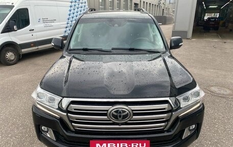 Toyota Land Cruiser 200, 2018 год, 7 587 000 рублей, 2 фотография