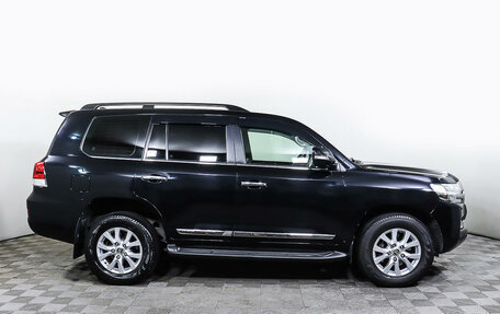 Toyota Land Cruiser 200, 2018 год, 7 788 000 рублей, 4 фотография