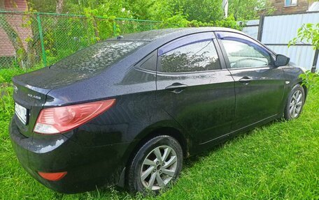 Hyundai Solaris II рестайлинг, 2011 год, 615 000 рублей, 5 фотография