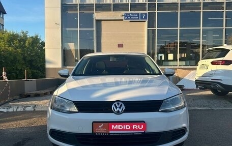 Volkswagen Jetta VI, 2014 год, 1 100 000 рублей, 2 фотография