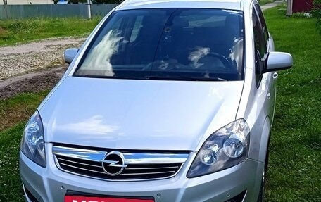 Opel Zafira B, 2012 год, 1 000 049 рублей, 2 фотография