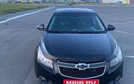 Chevrolet Cruze II, 2010 год, 715 000 рублей, 2 фотография