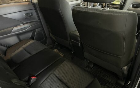 Mitsubishi Outlander III рестайлинг 3, 2013 год, 1 770 000 рублей, 13 фотография