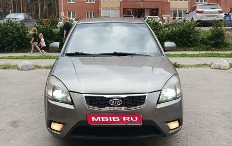 KIA Rio II, 2011 год, 720 000 рублей, 1 фотография