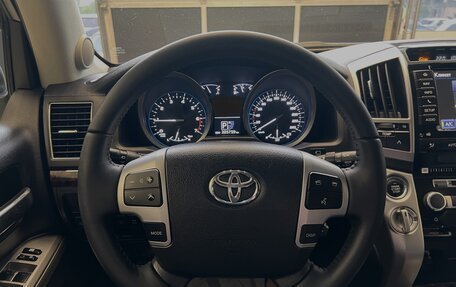 Toyota Land Cruiser 200, 2014 год, 4 880 000 рублей, 19 фотография