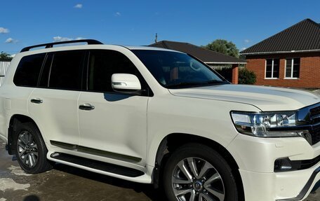 Toyota Land Cruiser 200, 2017 год, 7 800 000 рублей, 8 фотография