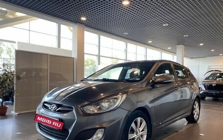 Hyundai Solaris II рестайлинг, 2012 год, 890 000 рублей, 7 фотография