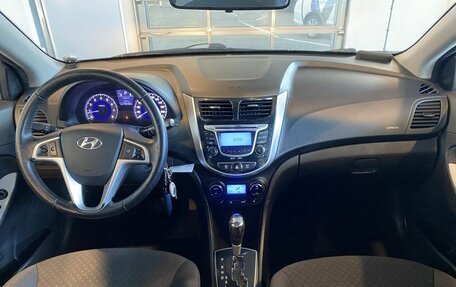 Hyundai Solaris II рестайлинг, 2012 год, 890 000 рублей, 9 фотография