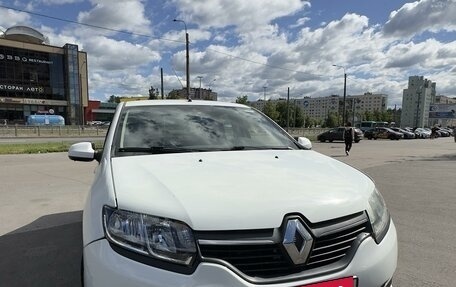 Renault Logan II, 2017 год, 630 000 рублей, 2 фотография
