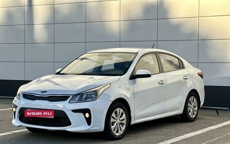 KIA Rio IV, 2018 год, 980 000 рублей, 1 фотография