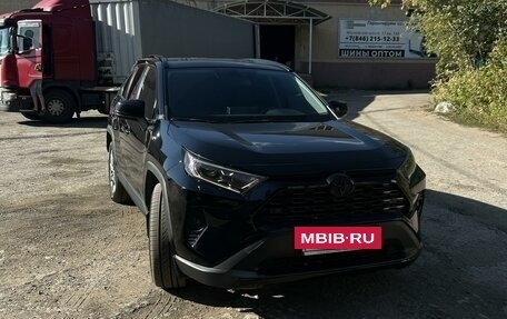 Toyota RAV4, 2021 год, 4 800 000 рублей, 3 фотография