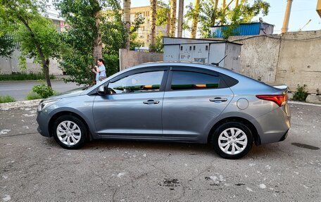 Hyundai Solaris II рестайлинг, 2018 год, 1 500 000 рублей, 4 фотография