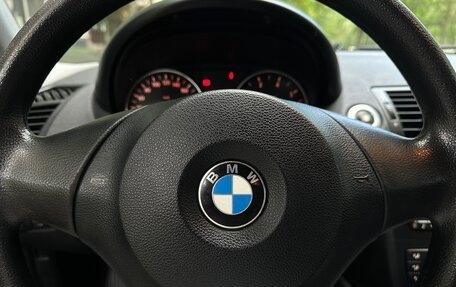 BMW 1 серия, 2005 год, 900 000 рублей, 13 фотография