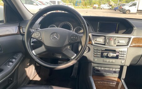 Mercedes-Benz E-Класс, 2012 год, 1 650 000 рублей, 17 фотография