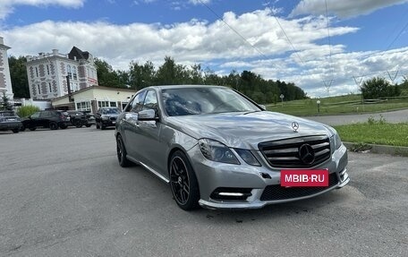 Mercedes-Benz E-Класс, 2012 год, 1 430 000 рублей, 3 фотография