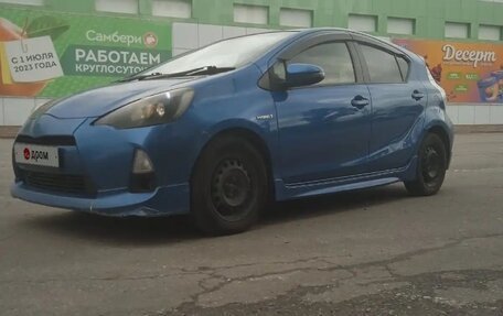 Toyota Aqua I, 2012 год, 740 000 рублей, 3 фотография