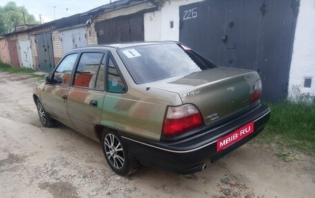 Daewoo Nexia I рестайлинг, 2000 год, 240 000 рублей, 3 фотография