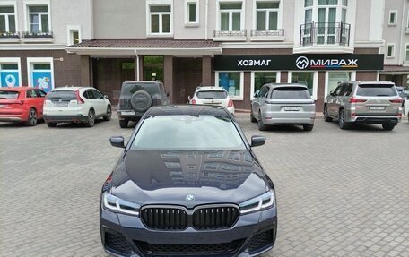 BMW 5 серия, 2018 год, 4 000 000 рублей, 3 фотография