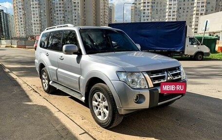 Mitsubishi Pajero IV, 2011 год, 2 100 000 рублей, 3 фотография