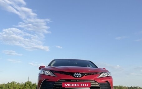 Toyota Camry, 2021 год, 4 323 000 рублей, 2 фотография