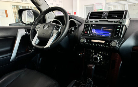Toyota Land Cruiser Prado 150 рестайлинг 2, 2014 год, 3 458 000 рублей, 21 фотография
