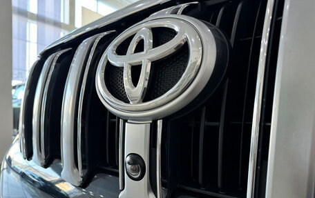 Toyota Land Cruiser Prado 150 рестайлинг 2, 2014 год, 3 458 000 рублей, 32 фотография