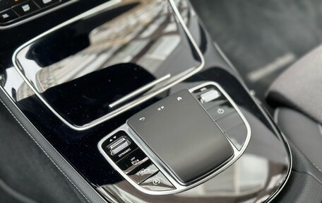Mercedes-Benz E-Класс, 2020 год, 4 750 000 рублей, 22 фотография