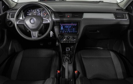 Skoda Rapid I, 2014 год, 985 000 рублей, 15 фотография